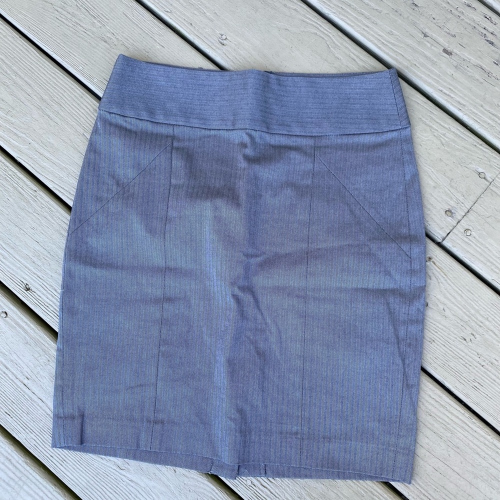 NWOT Banana Republic - Woman’s gray herringbone pattern mini skirt, Size: 4